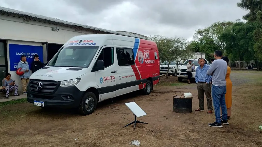 98164-hasta-maniana-estara-el-movil-del-registro-civil-en-villa-asuncion