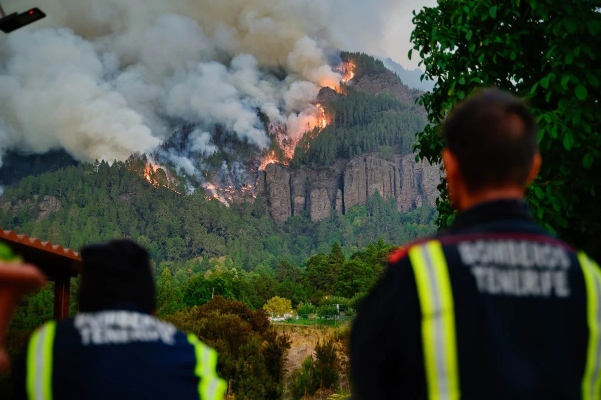 L_234541_ante-la-primera-ola-de-calor-espana-mira-las-cenizas-de-2025-hemos-aprendid