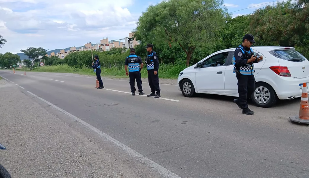 105693-mas-de-800-conductores-infraccionados-por-incumplir-las-normativas-viales-20260105121602