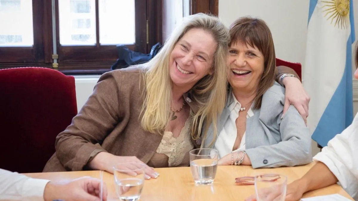 patricia-bullrich-y-karina-mileijpeg