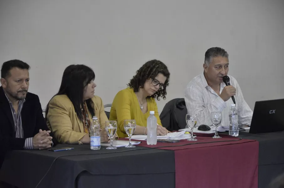 24985-salta-implementara-el-sistema-de-alertas-tempranas-en-educacion