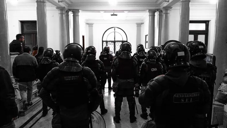 gendarmeria-nacional-la-comision-nacional-energia-atomica