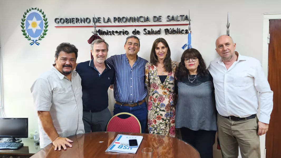 105212-el-gobierno-y-la-unsa-avanzan-en-acuerdos-para-practicas-insumos-y-egreso-de-estudiantes-de-medicina