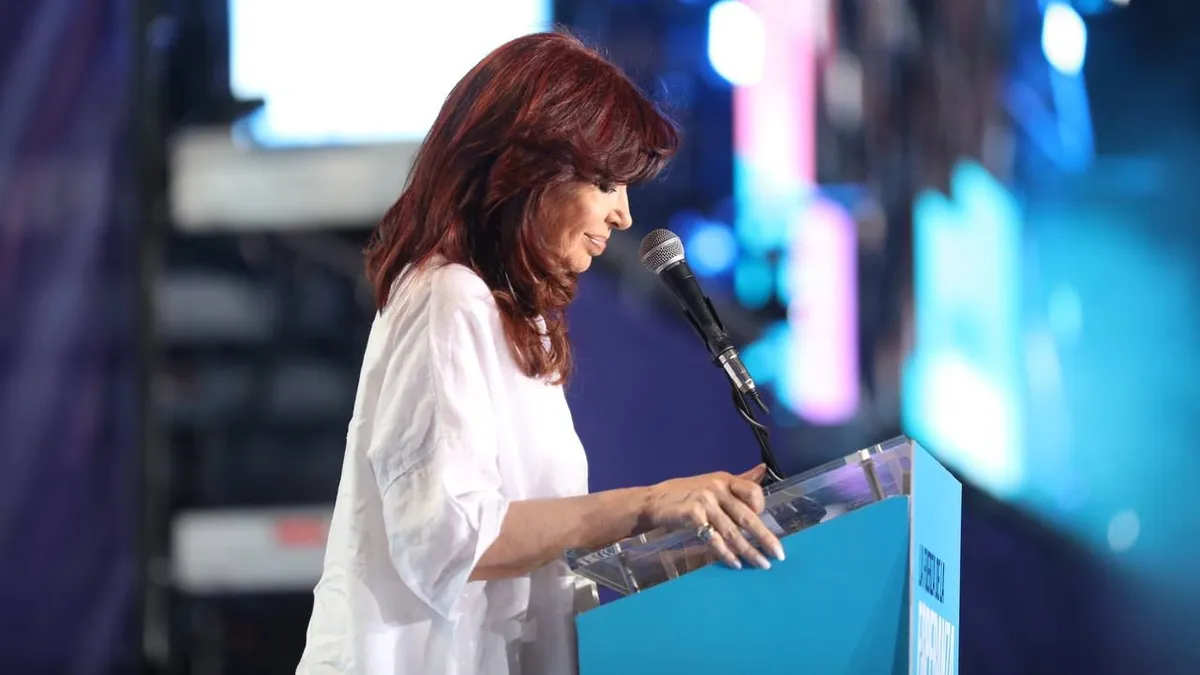 cristina-kirchner-emocionada-acto-17-noviembre-2022