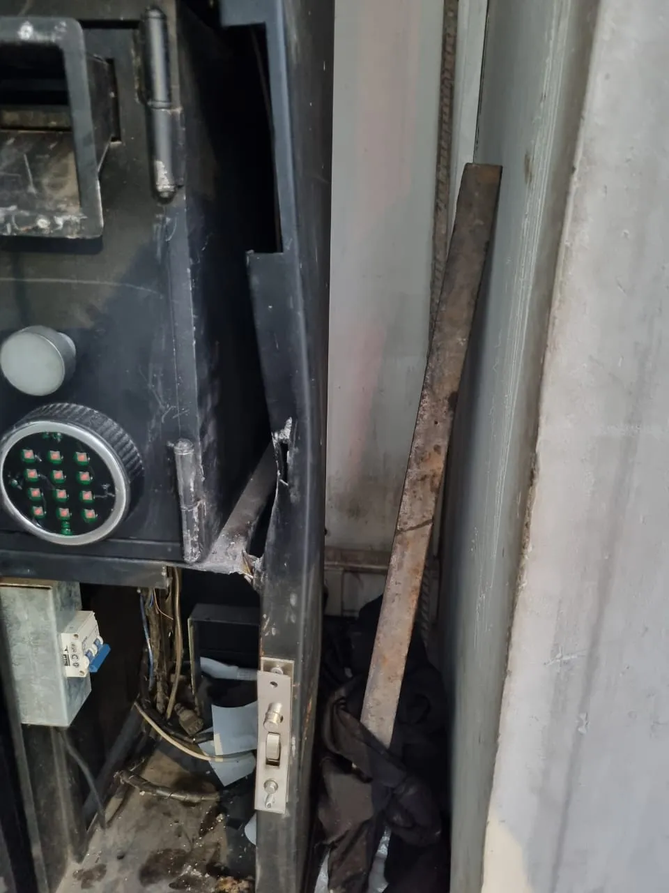 WhatsApp Image 2025-11-13 at 10.07.37