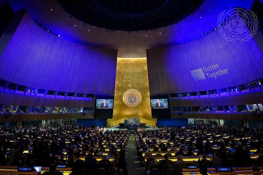 un71117191_20250922_lf_11472__edit