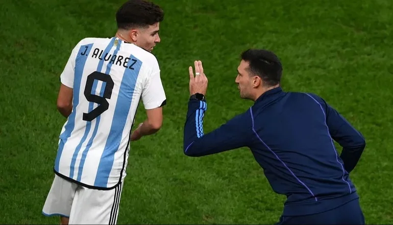 scaloni-mejor-noticia-julian-alvarez-seleccion-argentina-uruguay-jpg.