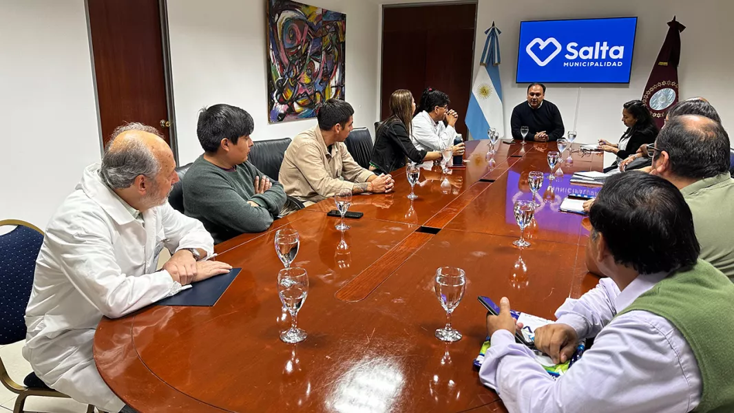 14695-capacitaron-a-agentes-municipales-de-la-capital-en-el-uso-de-un-biolarvicida-para-el-dengue