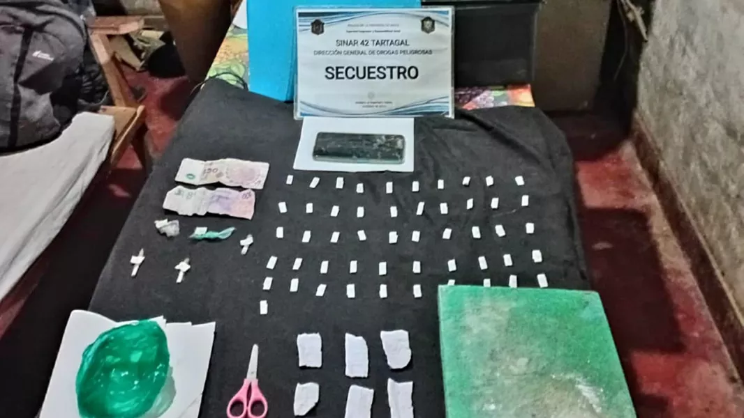 101868-la-policia-desbarato-una-boca-de-expendio-de-droga-en-coronel-cornejo