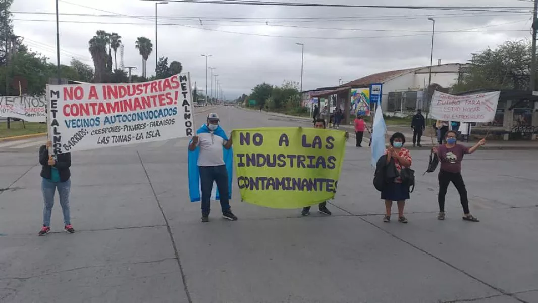 60015-vecinos-en-contra-de-la-empresa-metalnor-por-la-contaminacion-ambiental-que-generaria-la-fundicion-de-chatarra