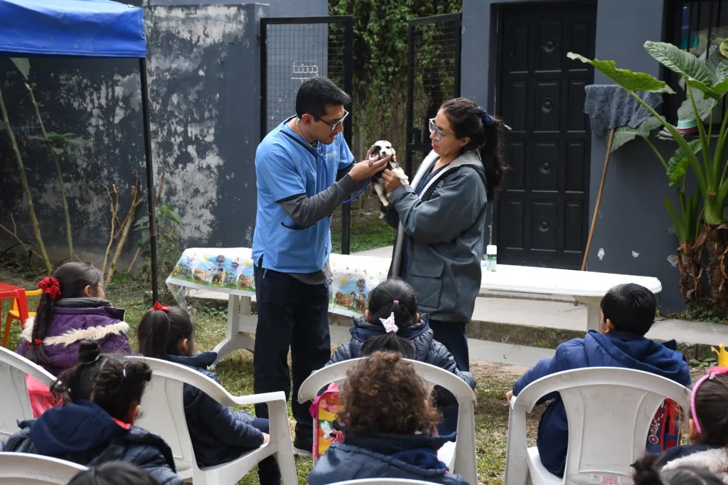 proyecto-educativo-en-el-centro-de-adopciones-6-1024x682