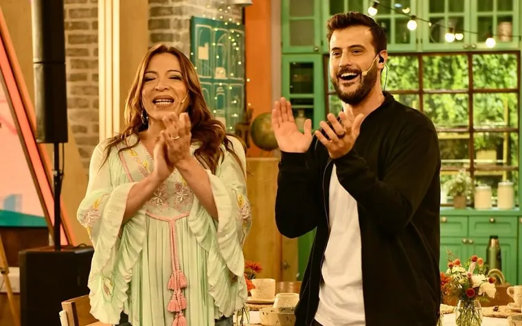 volvio-la-pena-morfi-diego-leuco-y-lizy-tagliani-la-conduccion-foto-instagram-telefe (1)