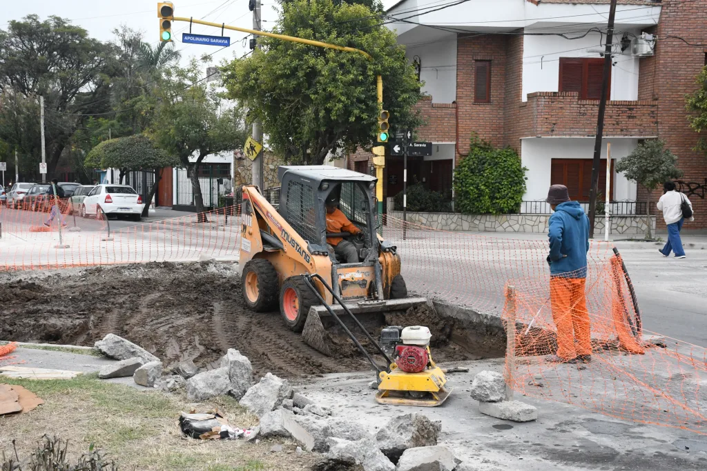 cordon-cuneta-en-av-bicentenario-2-1024x683