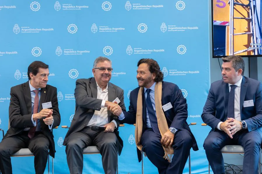 10812-saenz-en-berlin-salta-es-un-destino-preferencial-en-materia-de-inversiones-de-litio-y-cobre