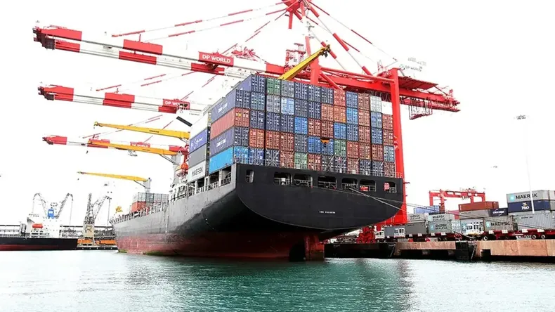 barco-puerto-exportaciones