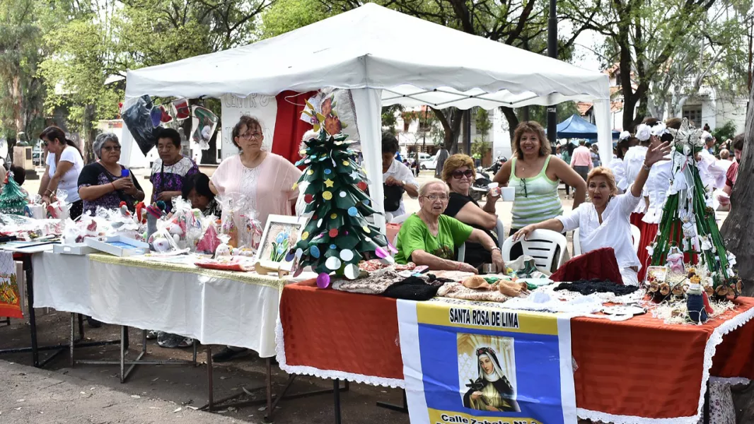 15235-personas-mayores-presentaran-este-miercoles-sus-trabajos-en-la-exposicion-denominada-aires-navidenios