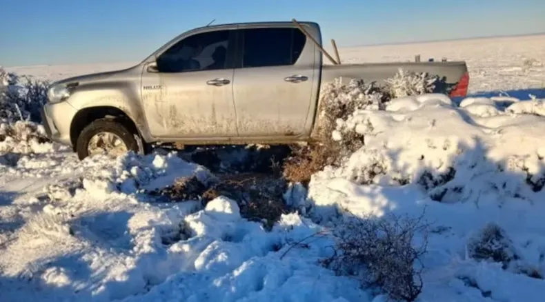 hilux-santa-cruz-rescate