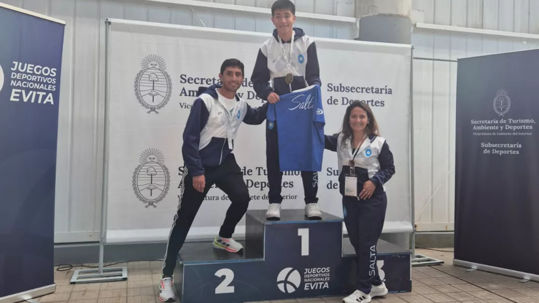 104169-primera-medalla-de-oro-para-salta-en-los-juegos-evita-rodrigo-soria-brillo-en-natacion-adaptada