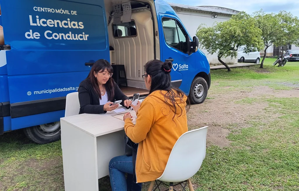 movil-de-licencias-de-conducir-8-1024x654