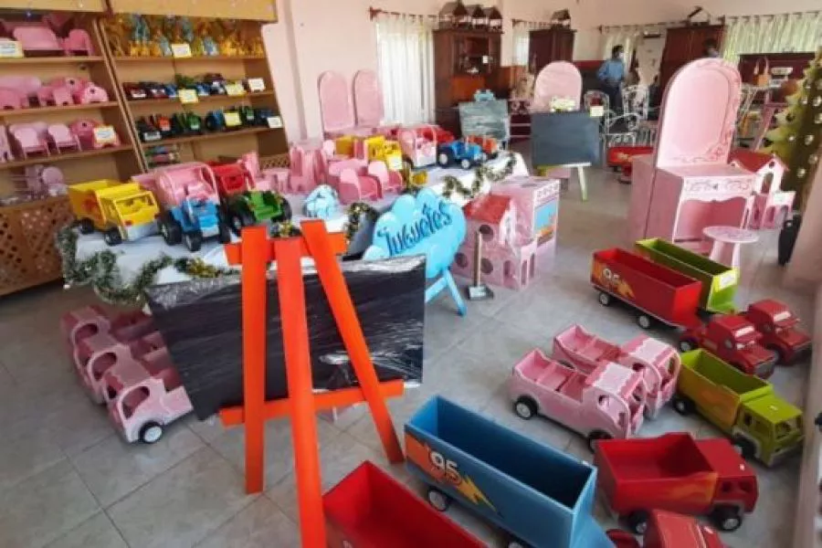87131-venta-y-exposicion-de-juguetes-en-el-servicio-penitenciario-por-el-dia-de-reyes-magos