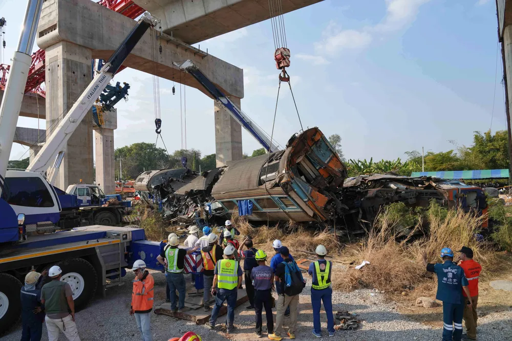 TAILANDIA-TREN-ACCIDENTE_23327