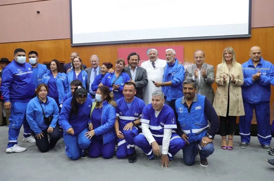 5318-inversion-historica-en-salud-saenz-presento-el-nuevo-hospital-de-emergencias-y-entrego-ambulancias