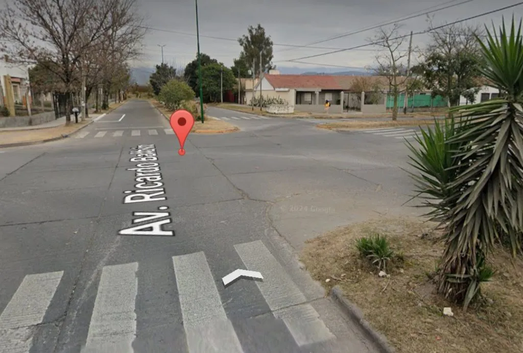 avenida-balbin-esquina-rosas-2-1024x692