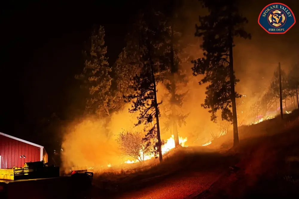 EPA1329-USA-SPOKANE-FIRE