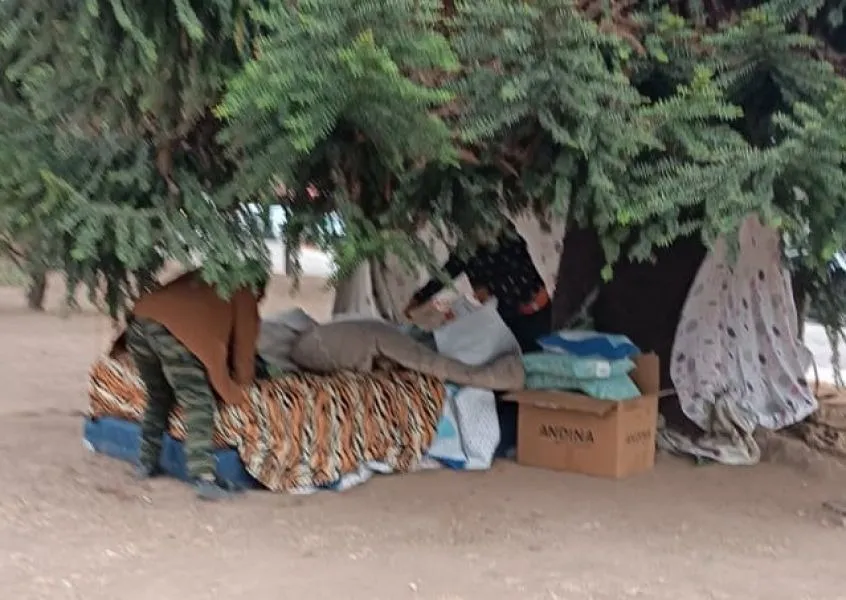 92206-brindan-asistencia-a-una-m