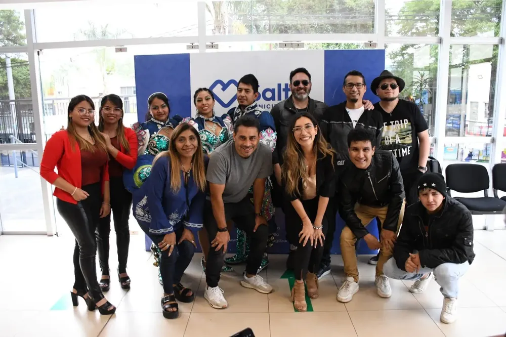 6conferencia-guitarreada-activa-y-salta-se-pinta-de-rosa-1536x1023