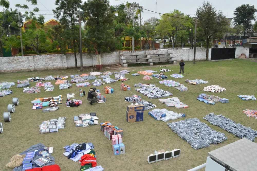 decomisan_mercaderia_de_contrabando_valuada_en_mas_de_50_millones_de_pesos_3