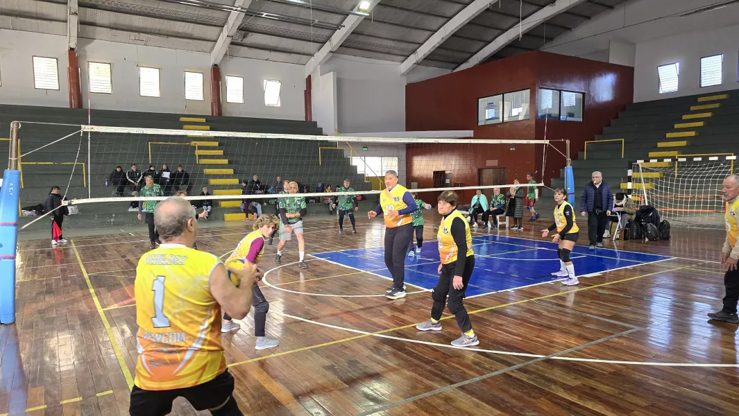 102359-iniciaron-los-juegos-nacionales-para-adultos-mayores-en-salta-con-newcom