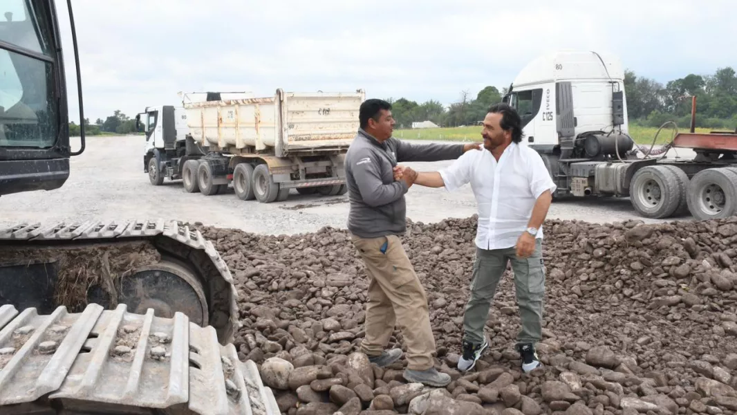 21644-autopista-del-valle-de-lerma-y-canal-colector-pluvial-saenz-superviso-los-avances-de-las-obras-estrategicas-para-salta