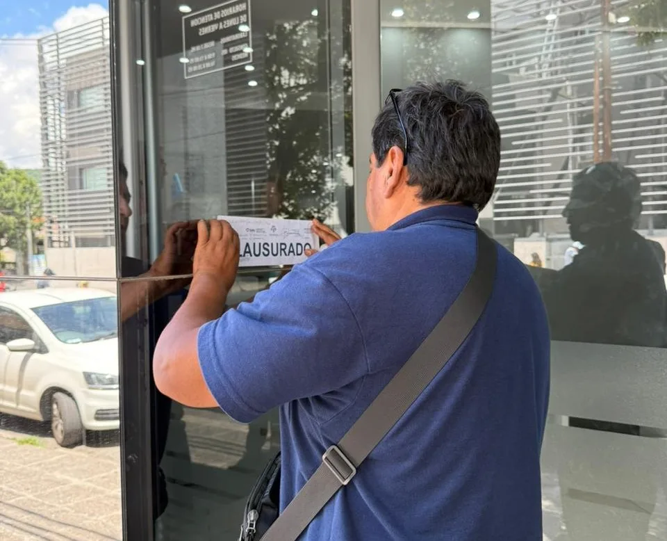 clausura-centro-medico-4