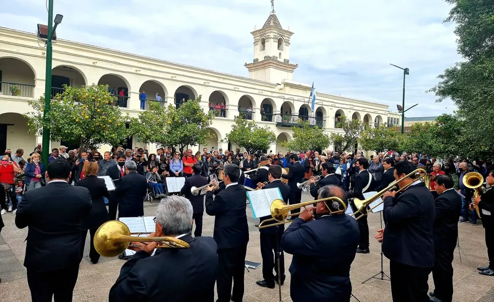 banda-de-musica-himno-1536x938
