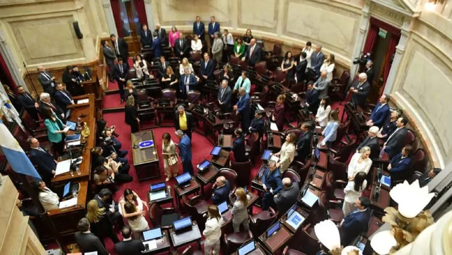Debate-de-la-reforma-laboral-en-el-Senado-de-la-Nacion