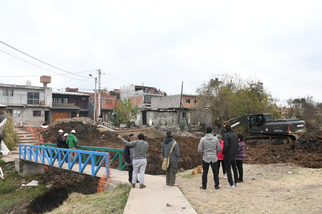 obras-cloacas-ampl-el-carmen-vecinos-6-1024x683